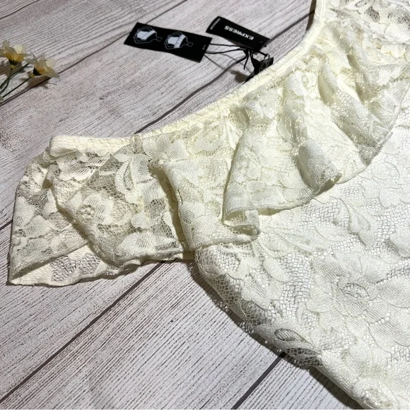 EXPRESS Off The Shoulder Ruffle Lace Thong Bodysuit - Picture 4 of 16